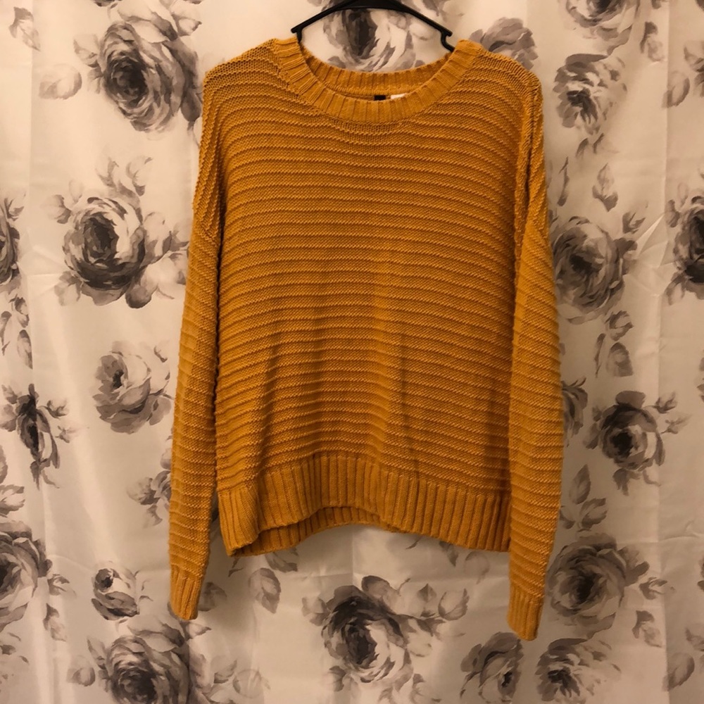 Mustard H&M sweater